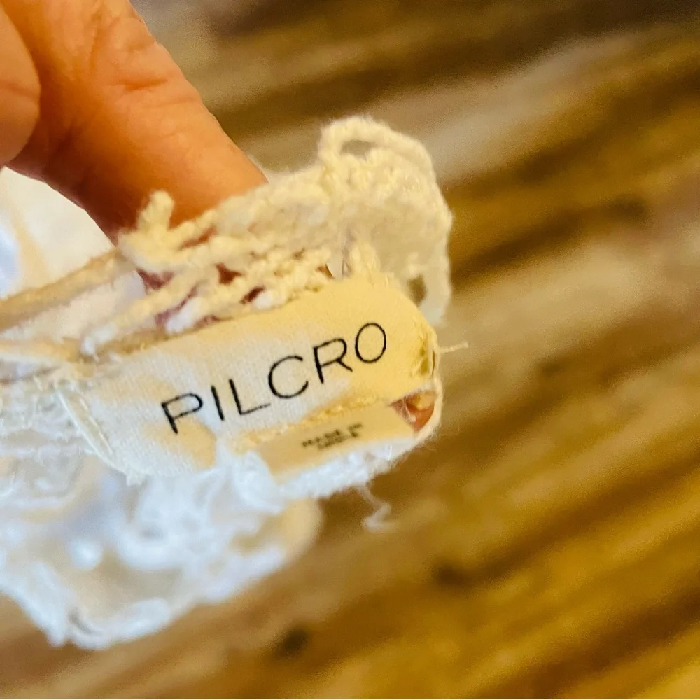 Pilcro Long-Sleeve Eyelet Cutwork Blouse - Picture 8 of 9